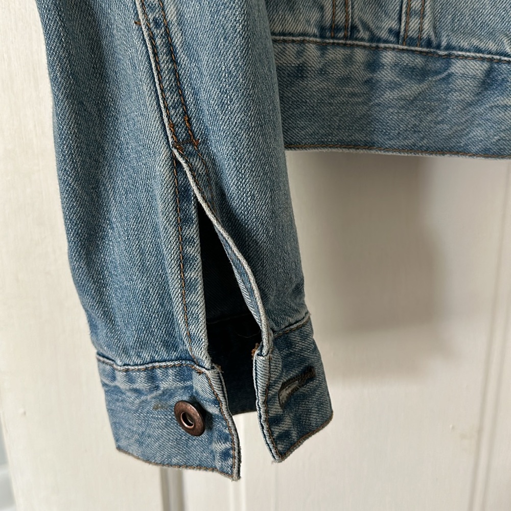 Forever 21 Jean Jacket - Picture 3 of 5